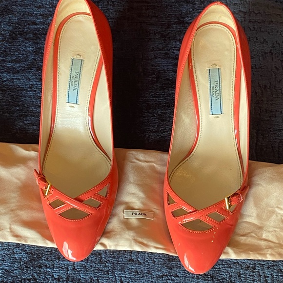 PRADA SHOES - Picture 8 of 16